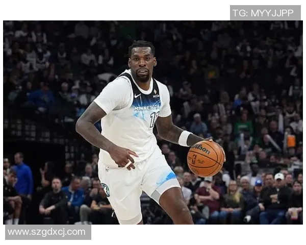 亚历山大全能表现助雷霆战胜狼队豪取十连胜爱德华兹砍下31分展现实力